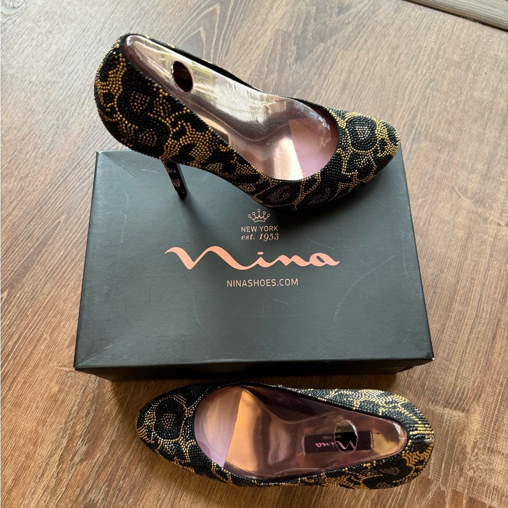 Nina Edrica leopard rhinestone pumps